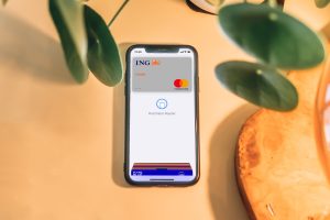 image on an iphone with apple pay open